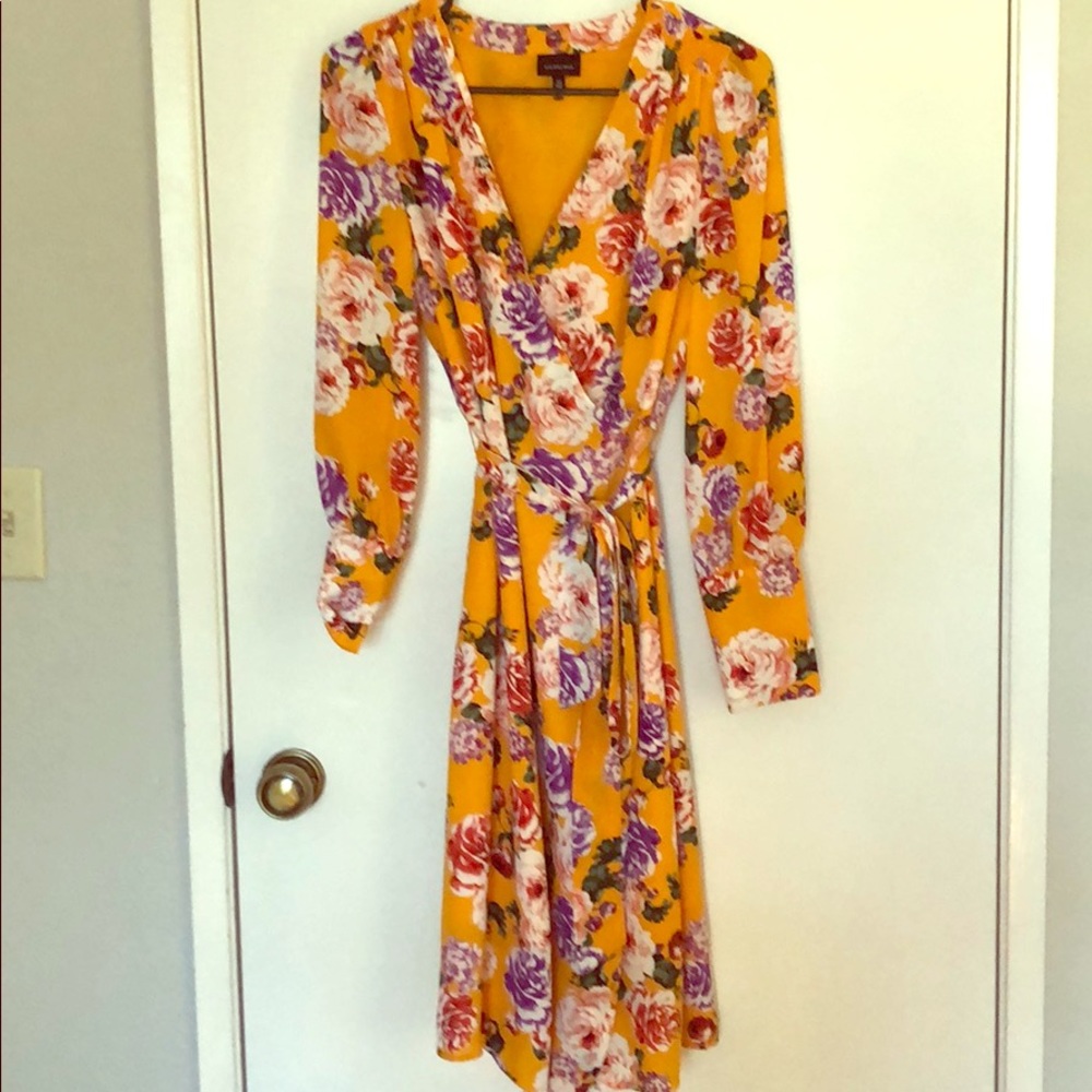 Floral yellow midi dress